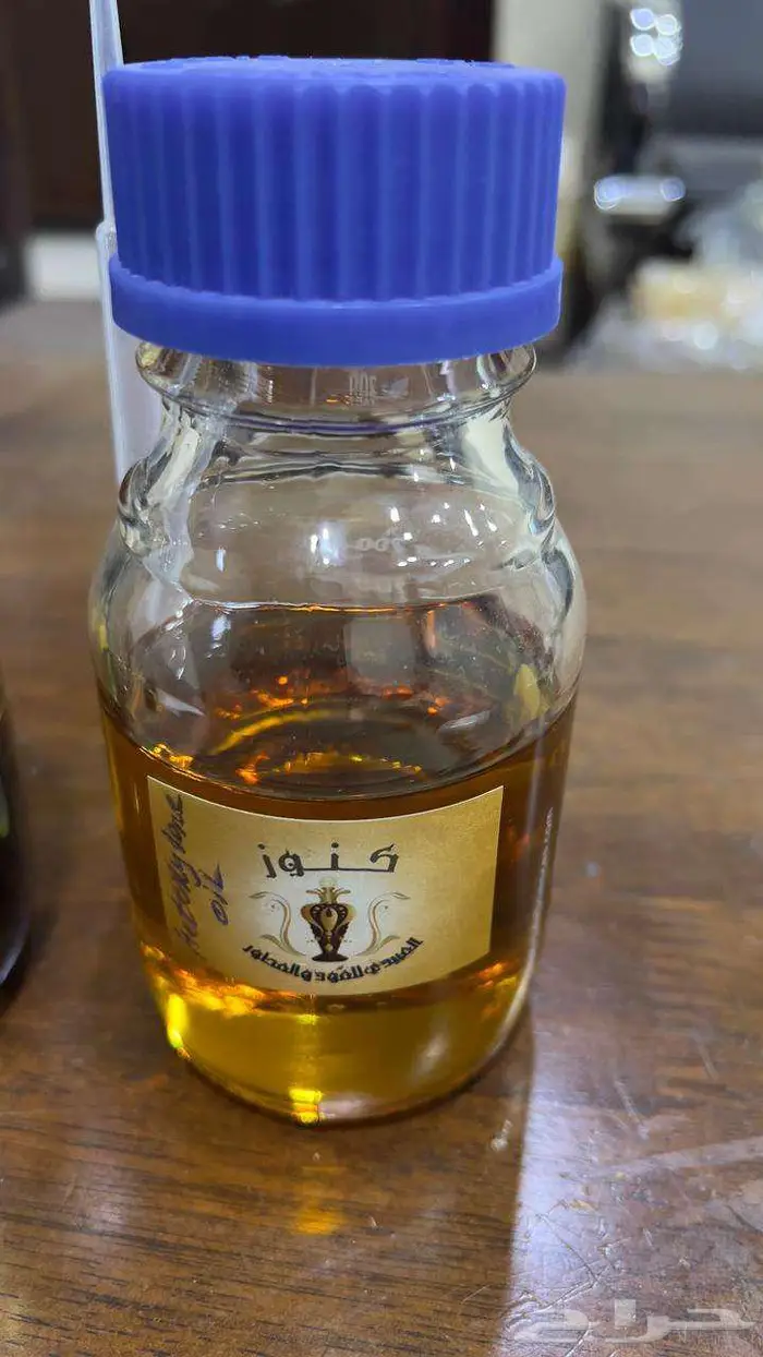 زيت العود الأبيض الاتيكسلون white oud Aetoxylon 2