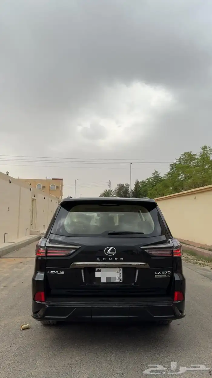 لكزس LX570بلاك فل الفل بحالة الوكالة 2021 1