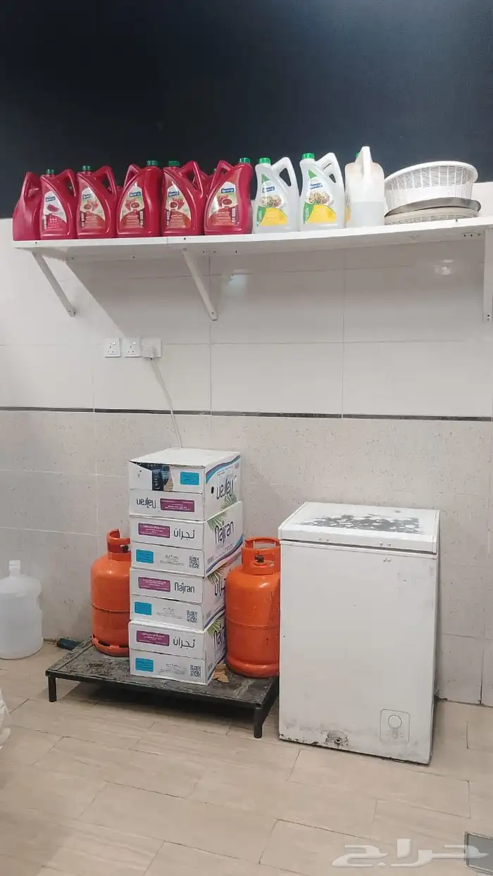 بوفية فول وفلافل في حي الجامعة 7