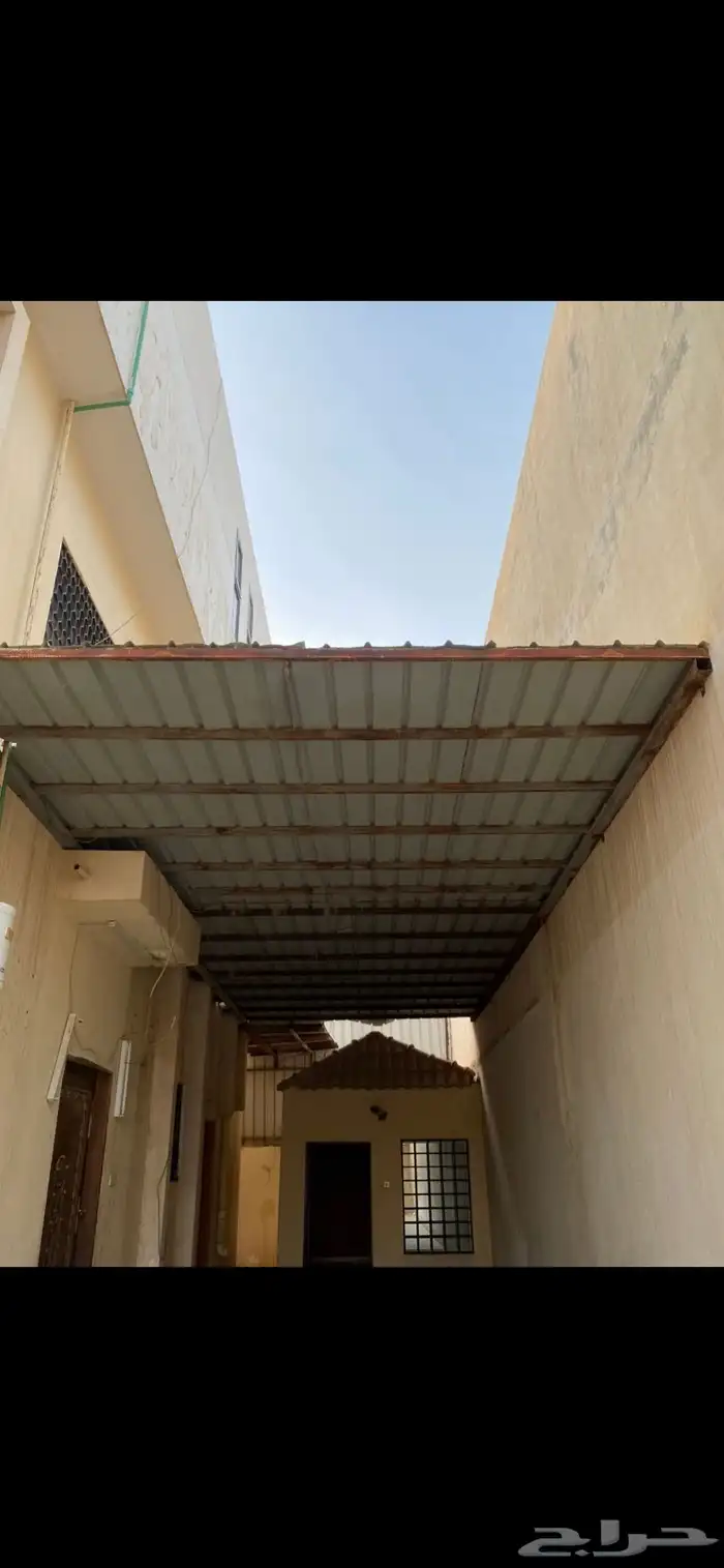 للبيع شينكو طول 10 امتار بعرض 4 امتار 0