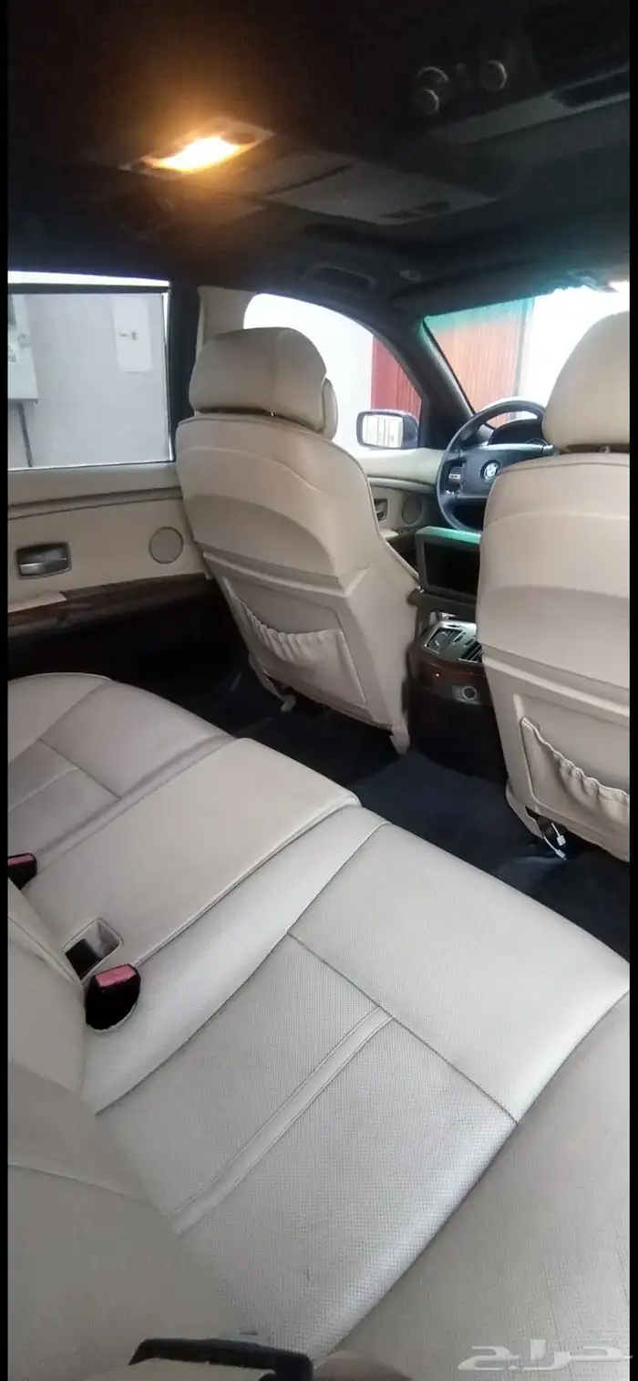 BMW 750 2007 5