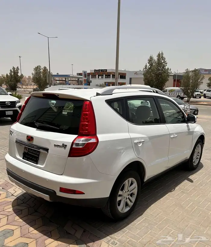 جيلي ام جراند X7 2016 20