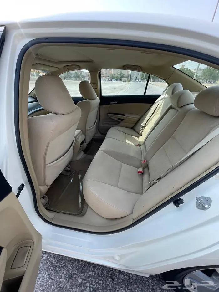 هوندا اكورد EX-L 2011 11