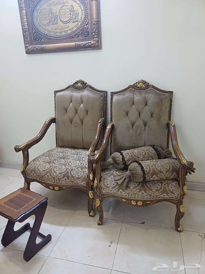 كنب للبيع ب 200 1