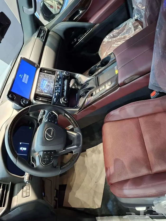 لكزس LX600 BB بريمي داخليه أحمر 4