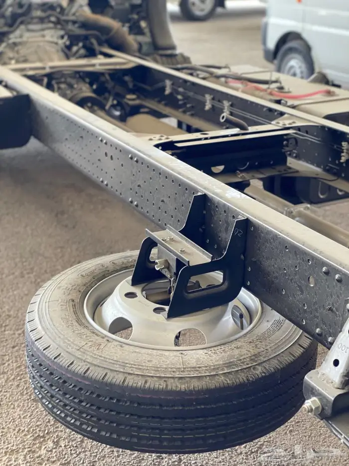 ايسوزو دينا 6 طن شاصي طويل - وجميع المقاسات بأقل سعر 13