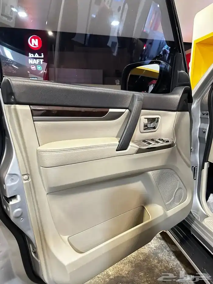 ميتسوبيشي باجيرو 2020 العلامه الذهبيه فل كامل 5