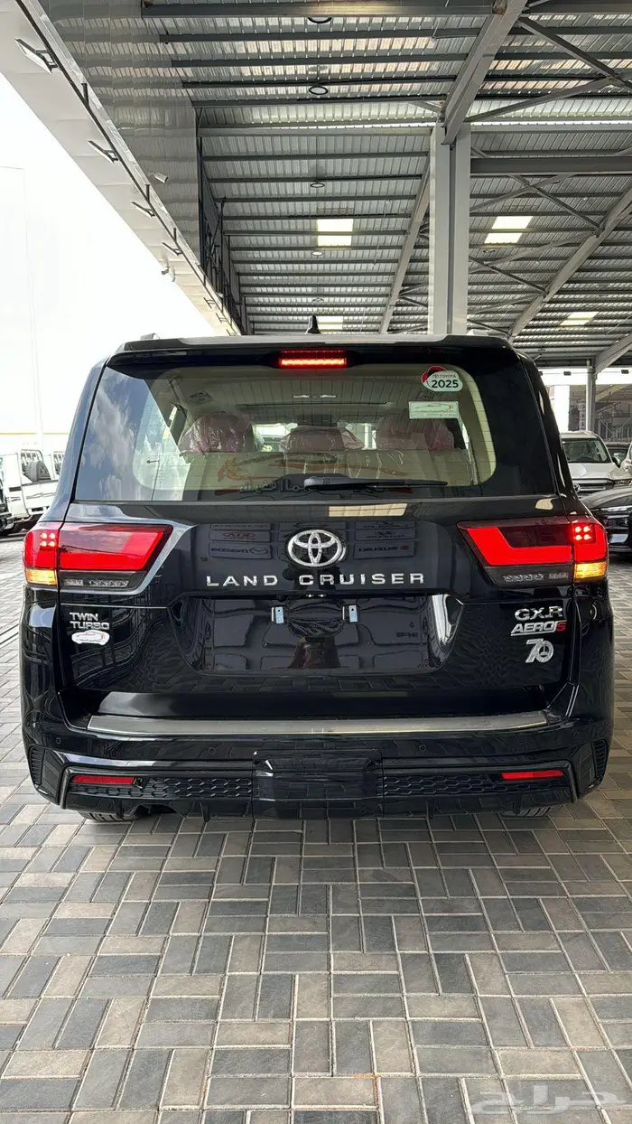 تويوتا لاند كروزرGXR.SL5رادار خليجي2025-325.000 5