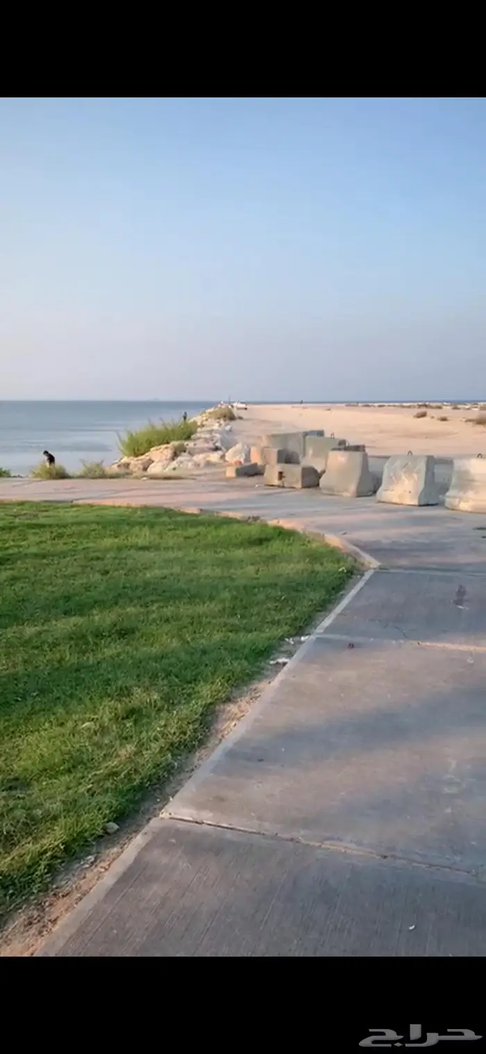 ارض الدمام على البحر 0