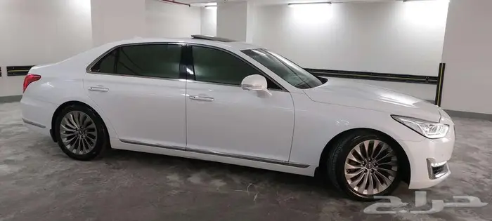 جينسيس G90 2017 رويال V6 نظيفة وكالة 9