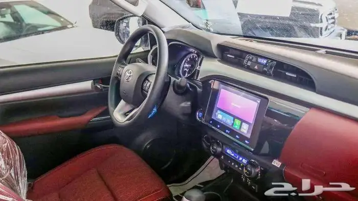 هايلوكس غمارتين S-GLX 4 4 اوتوماتيك بنزين 2025 6