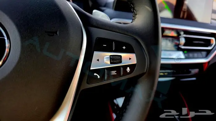 بي ام دبليو X4 XDrive 2025 خليجي اصفار مع ضمان الوكيل 11