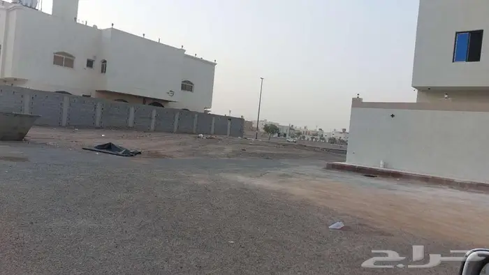 أرض للبيع بالعزيزية تقبل الفرز مساحة 600 0