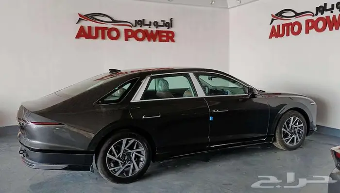 هيونداى ازيرا كلاسيك 2025 3