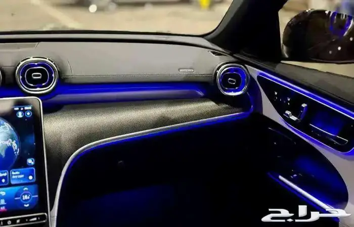مرسيدس بنز الموديل 2022 - C300 4Matic 16