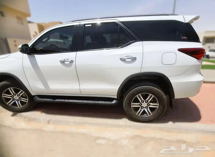 سيارة تويوتا فورشنر 2024 جي اكس 4 سلندر 4x4 سبورت 16
