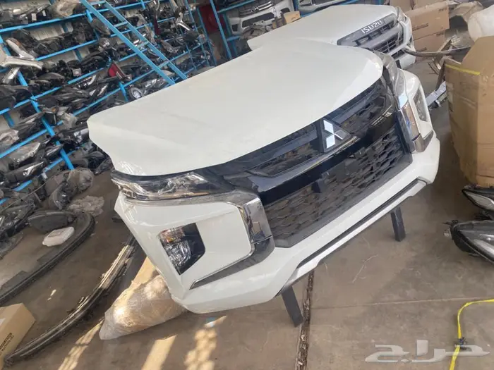 قطع موستبيشي L200 0