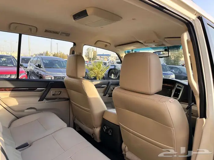 ميتسوبيشي باجيرو 2020 GLS 19