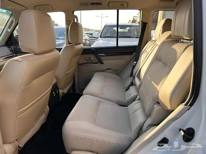 ميتسوبيشي باجيرو 2020 GLS 10