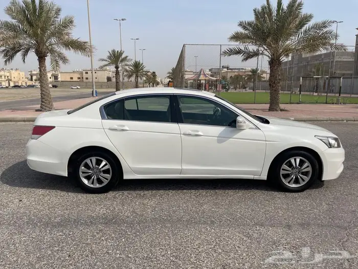 هوندا اكورد EX-L 2011 18