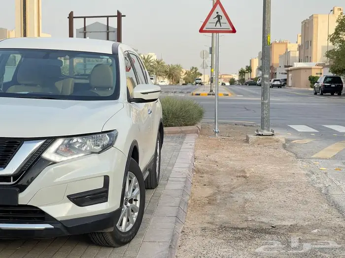 نيسان اكس تريل بدون دبل 2021 1