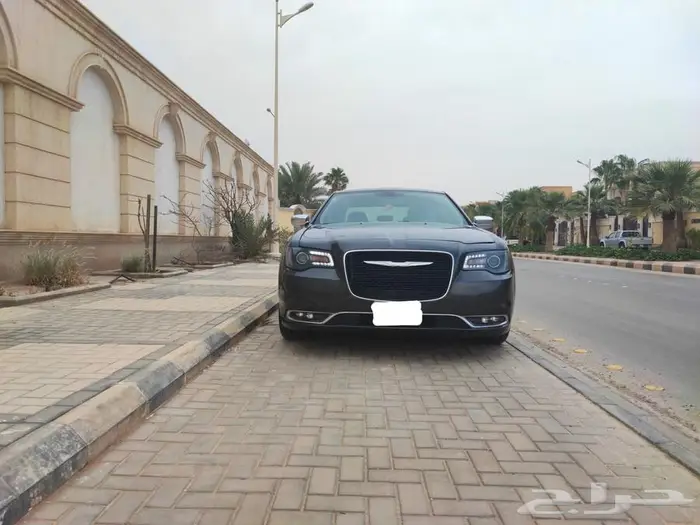 كرايسلر2014ليمتد مالك واحد ممشى قليل140الف صيانات وكاله 4