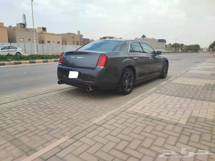 كرايسلر2014ليمتد مالك واحد ممشى قليل140الف صيانات وكاله 6