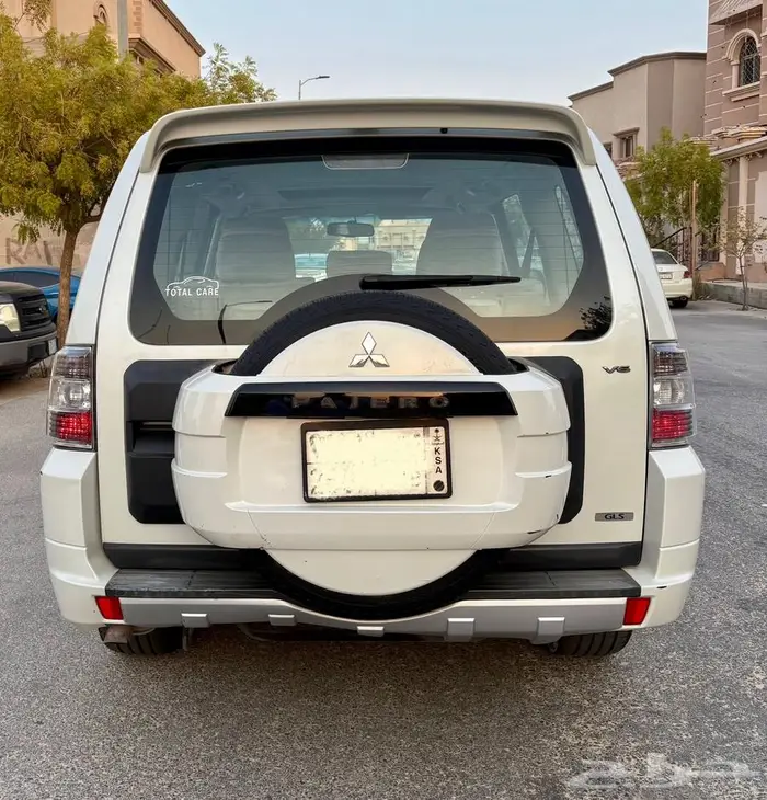 للبيع باجيرو 2010 1