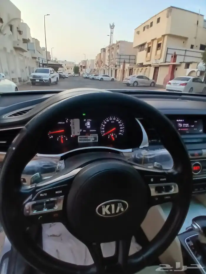 كيا كدنزا 9