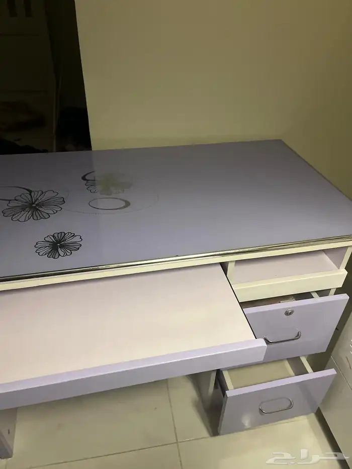 مكتب للبيع 0
