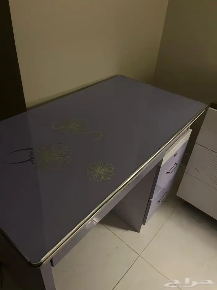مكتب للبيع 1