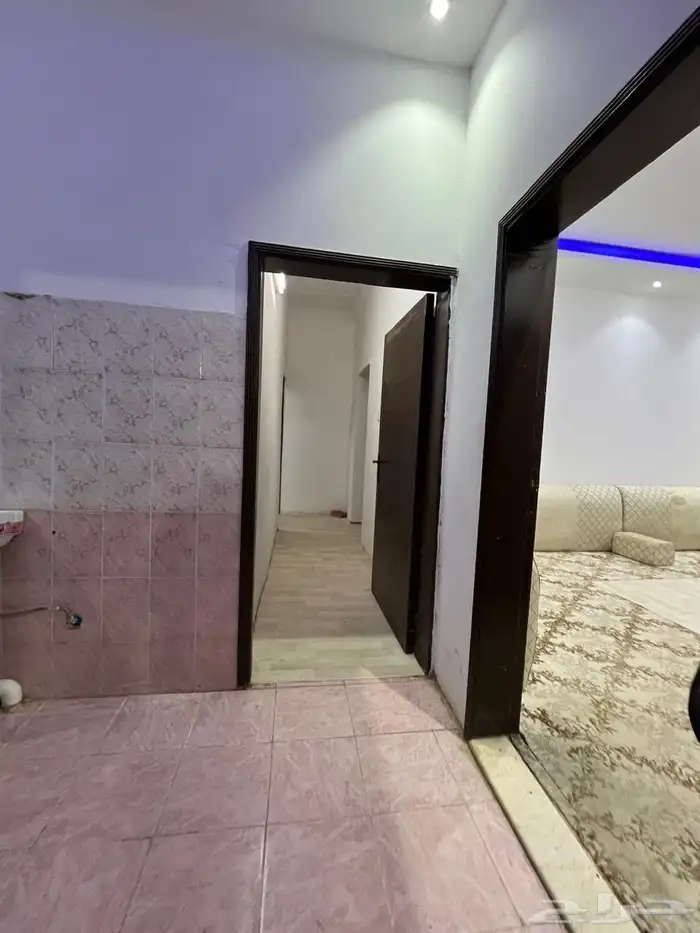 استراحة عزاب VIP فاخرة للإيجار موقع مميز 11