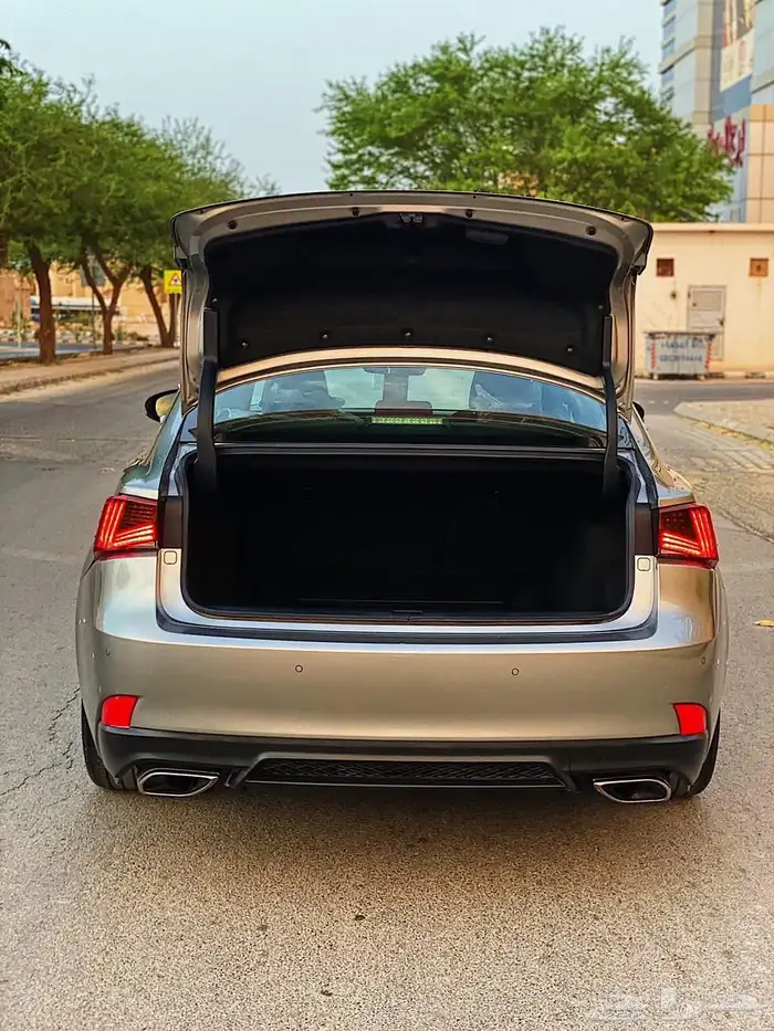 لكزس 2019 is350 نظيف 58