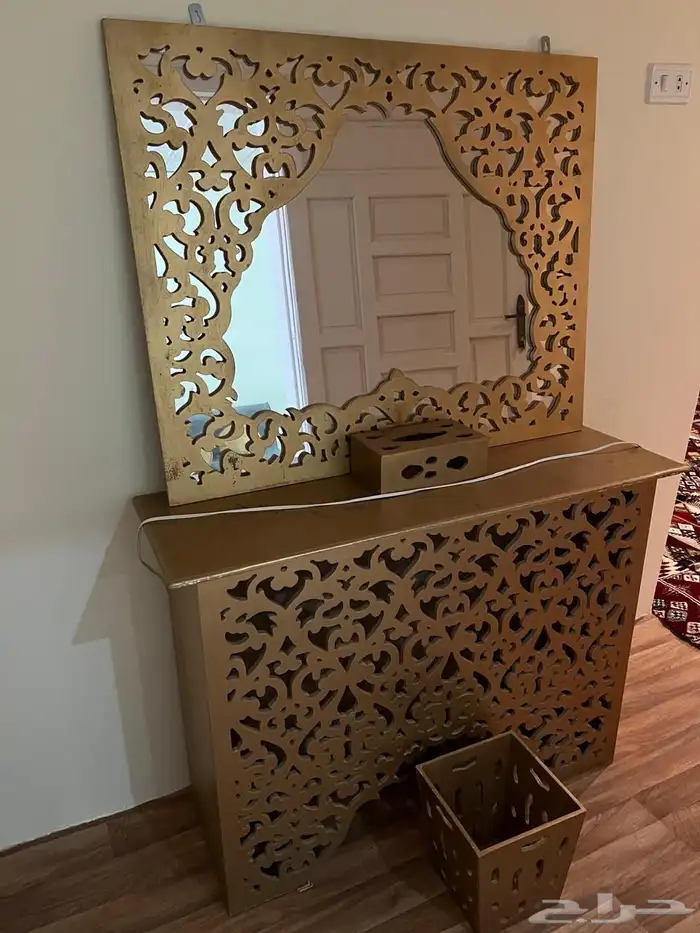 اثاث نظيف دولاب كوفي ومدخل وطاولات 1