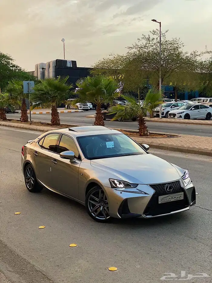 لكزس 2019 is350 نظيف 6