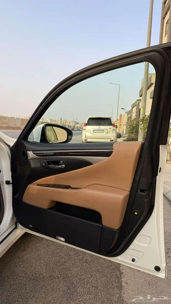 لكزس LS460 سعودي 22