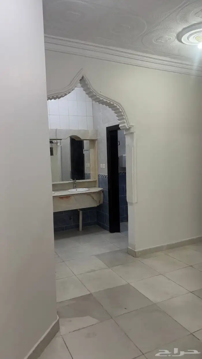 للايجار دور ارضي بالدار البيضاء 2