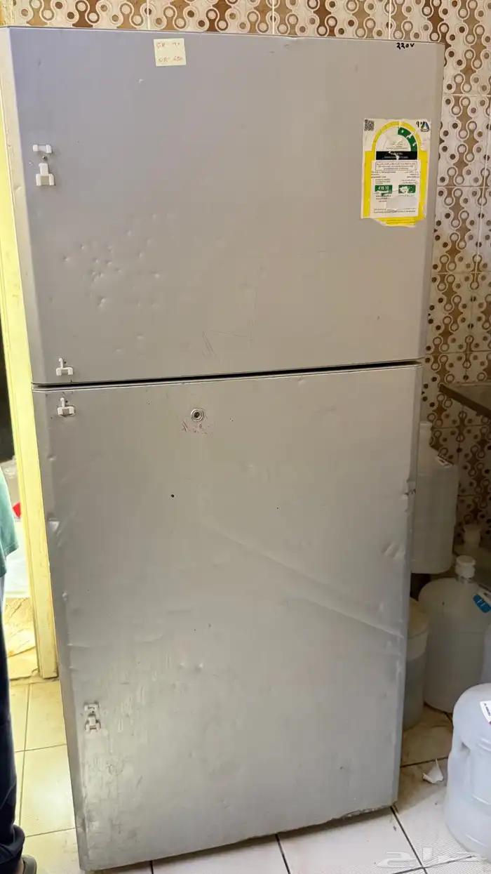 اثاث جلسات وكنب وغرفه سريرين نفر و سرير غير قطم الغرفه 4