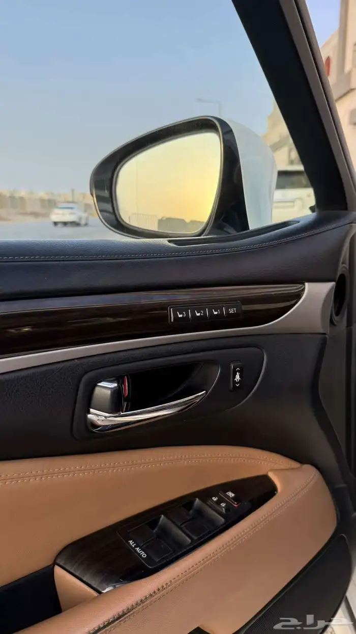 لكزس LS460 سعودي 26