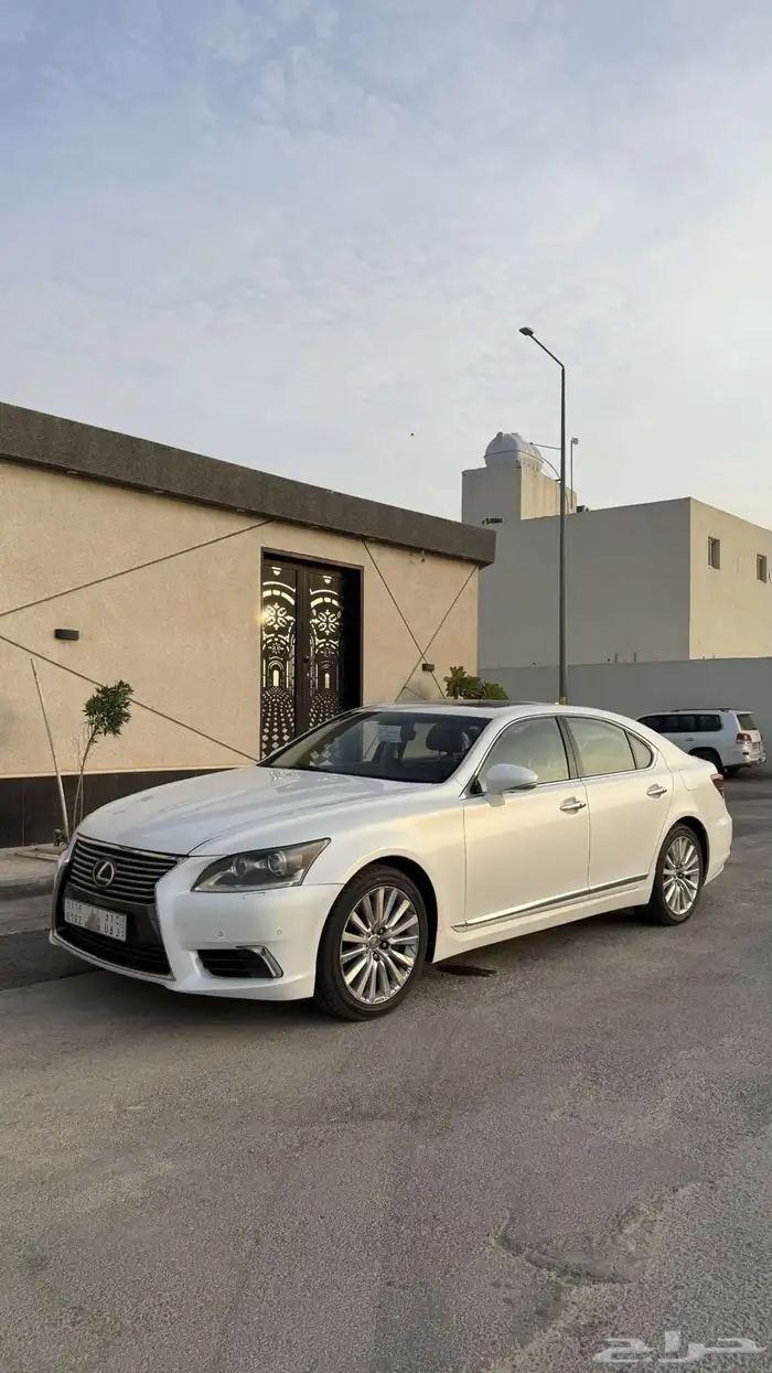 لكزس LS460 سعودي 0