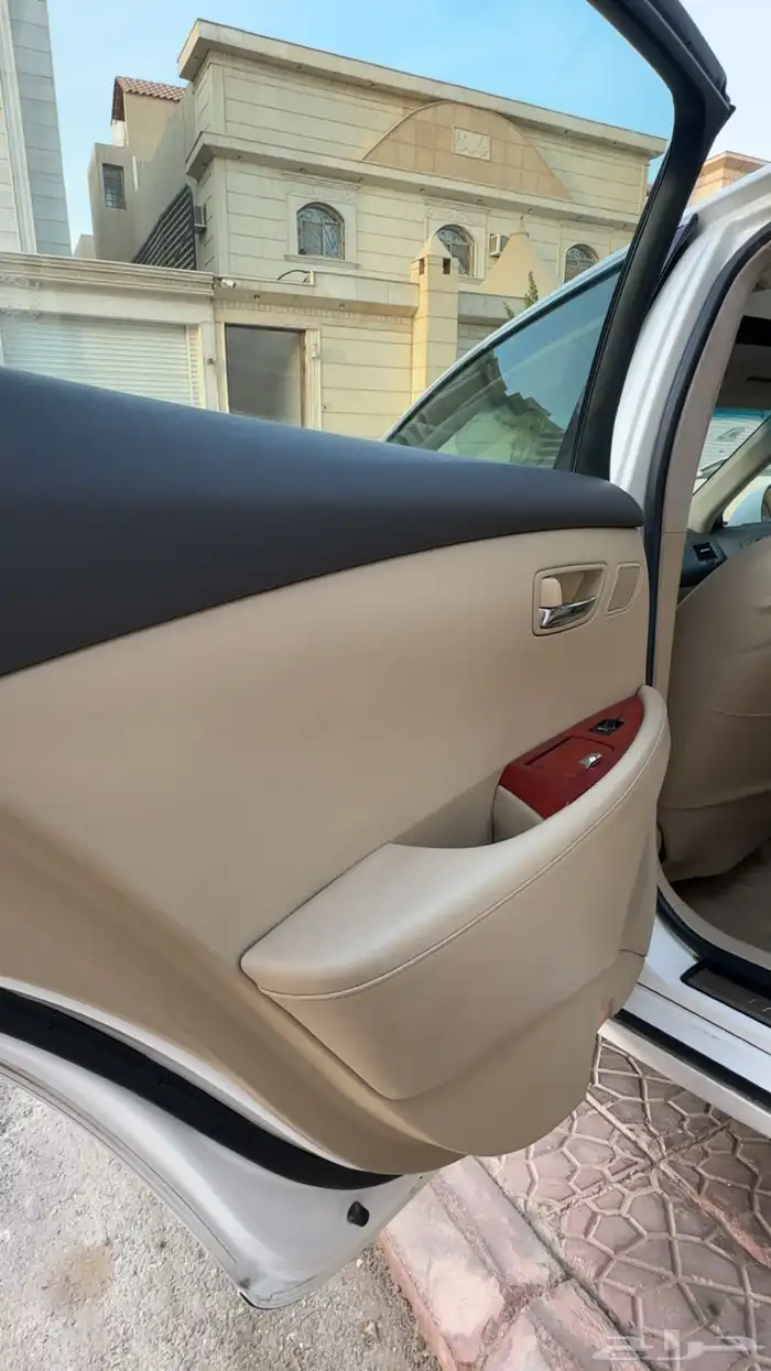 للبيع لكزس es350 7