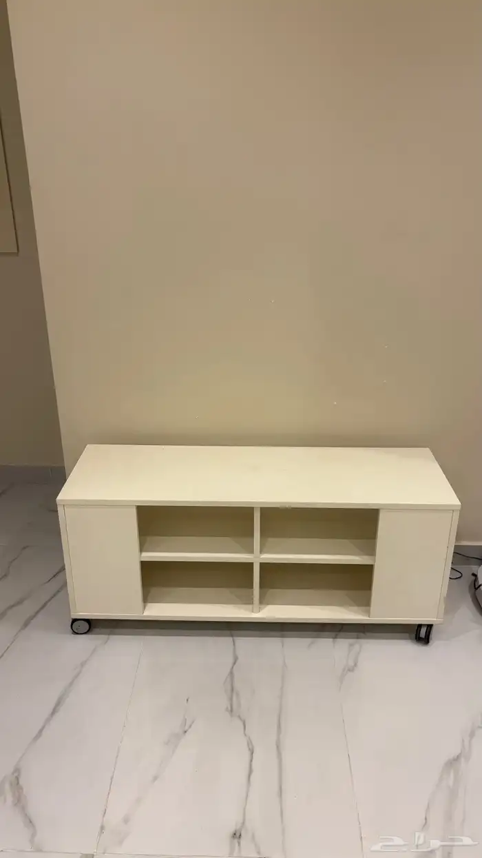 طاولة تلفاز ايكيا 0