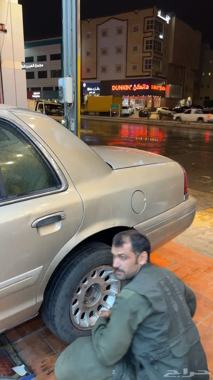 فورد فكتوريا للبيع 9