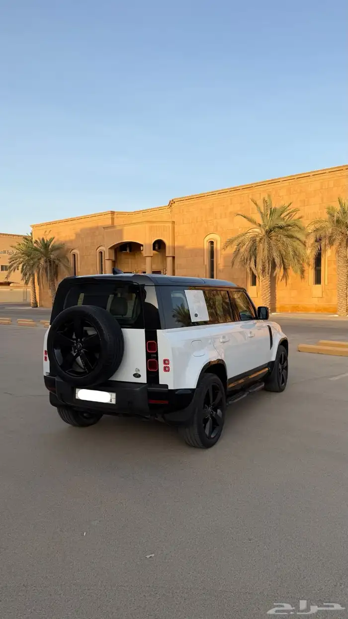 لاند روفر ديفندر HSE 110 2022 مالك ((واحد)) 3