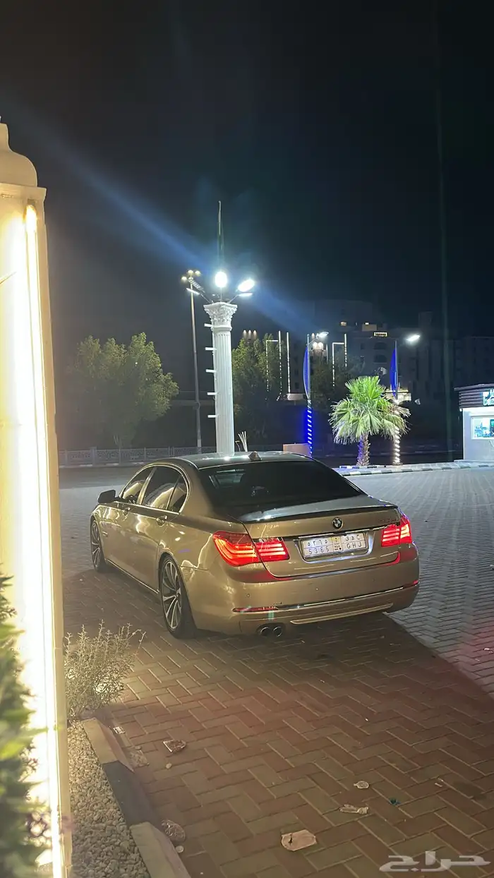 بي ام دبليو 730 للبدل المناسب 6