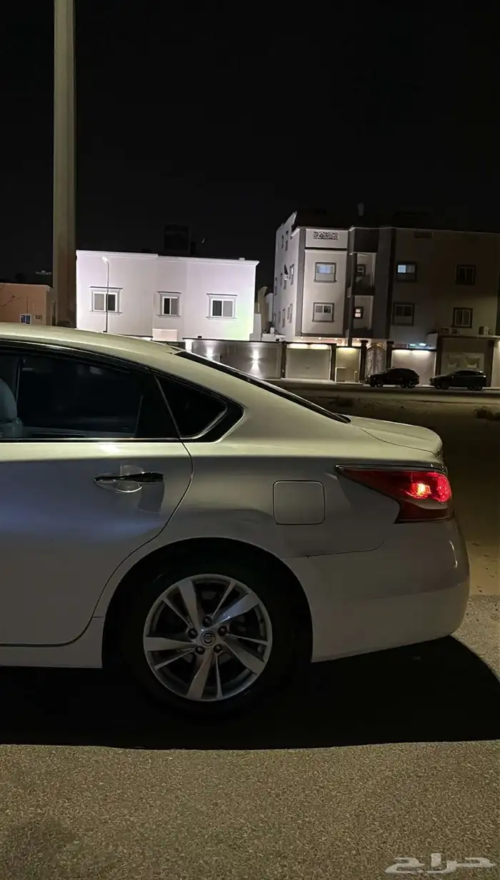نيسان التيما 3