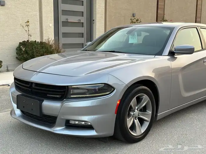 للبيع دوج تشارجر sxt فل فتحة 4
