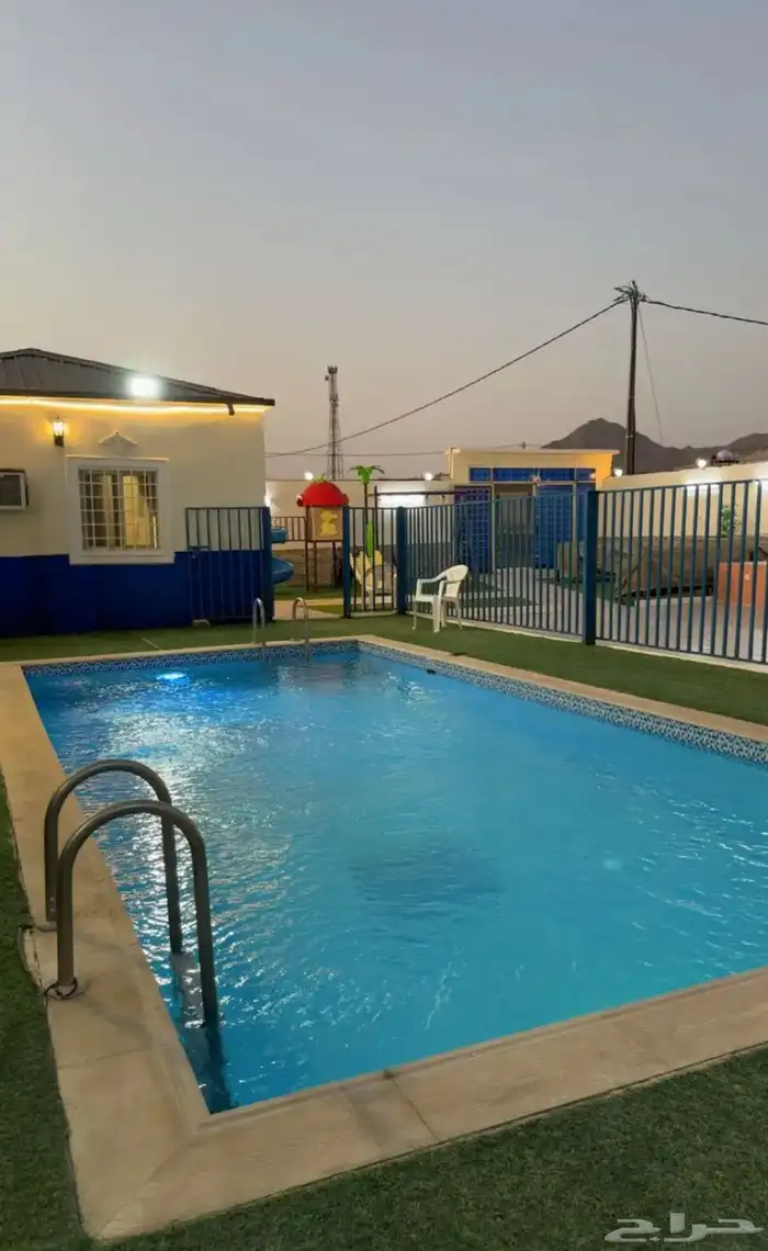 شاليه مملكه قسمين مسبحين 650 قسم بمسبح 400 26