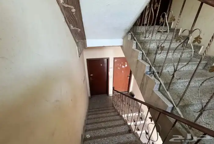 للبيع عماره في حي الضباب 14
