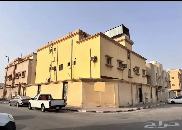 للبيع عماره في حي الضباب 3